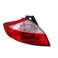 چراغ خطر عقب روي گلگير چپ ترک